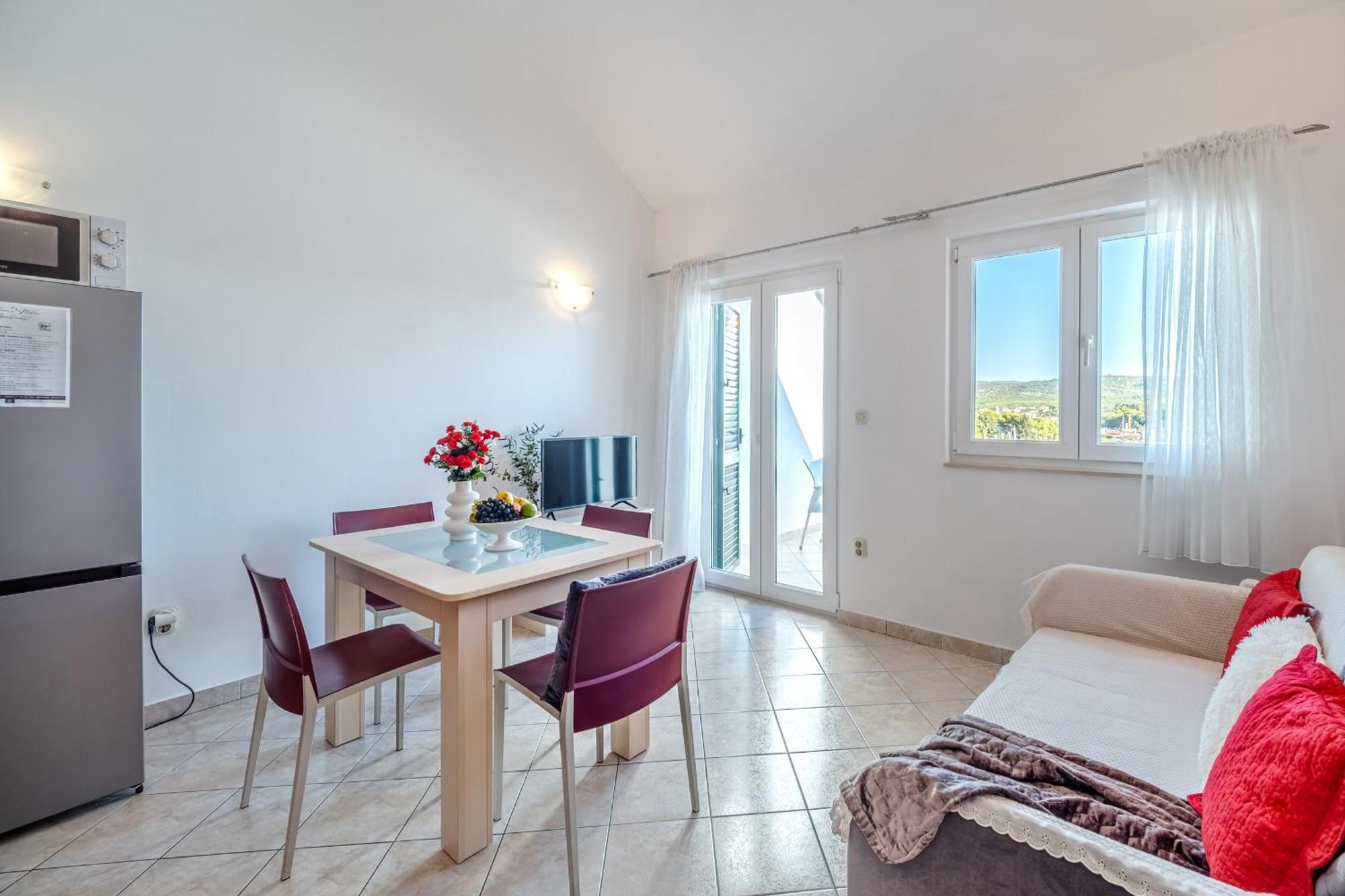 Apartment Milna - With Swimming Pool & Amazing Seaviews, Above Bijaka Beach 外观 照片