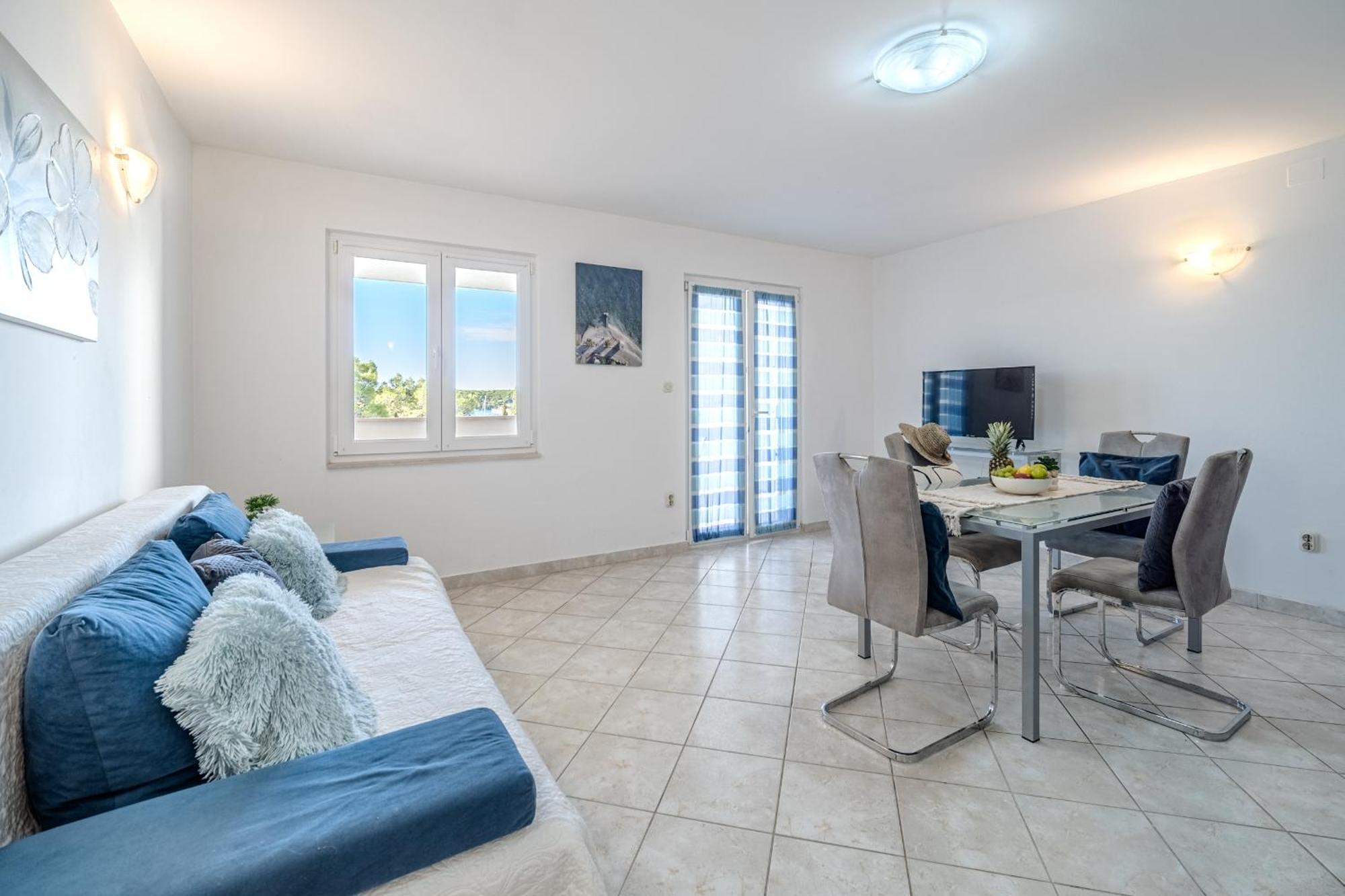 Apartment Milna - With Swimming Pool & Amazing Seaviews, Above Bijaka Beach 外观 照片